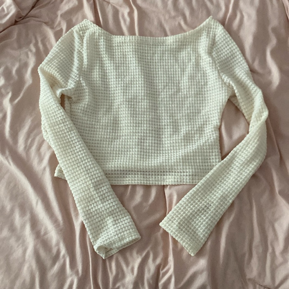 long sleeve knit style cropped top